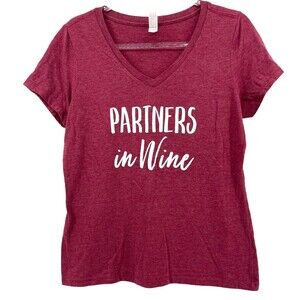 District Shirt Womens Large Short Sleeve V-Neck Partner's in Wine Casual Funny